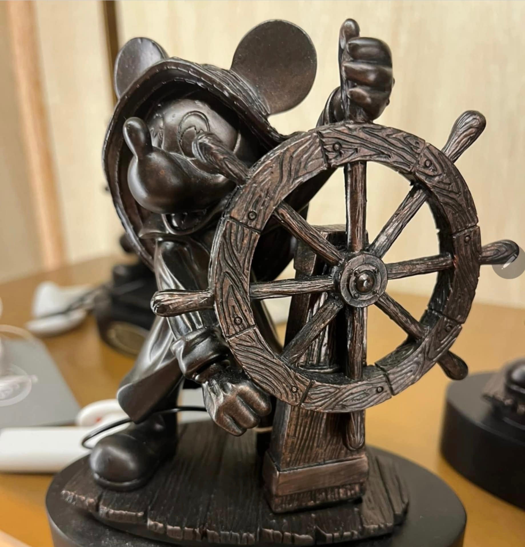 Figurine Mickey Newport