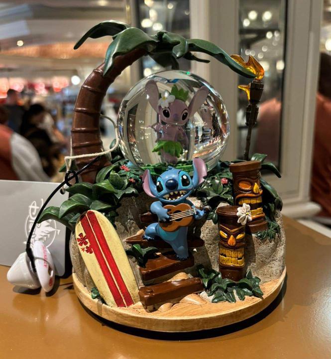 Snowglobe Stitch et Angel musicale