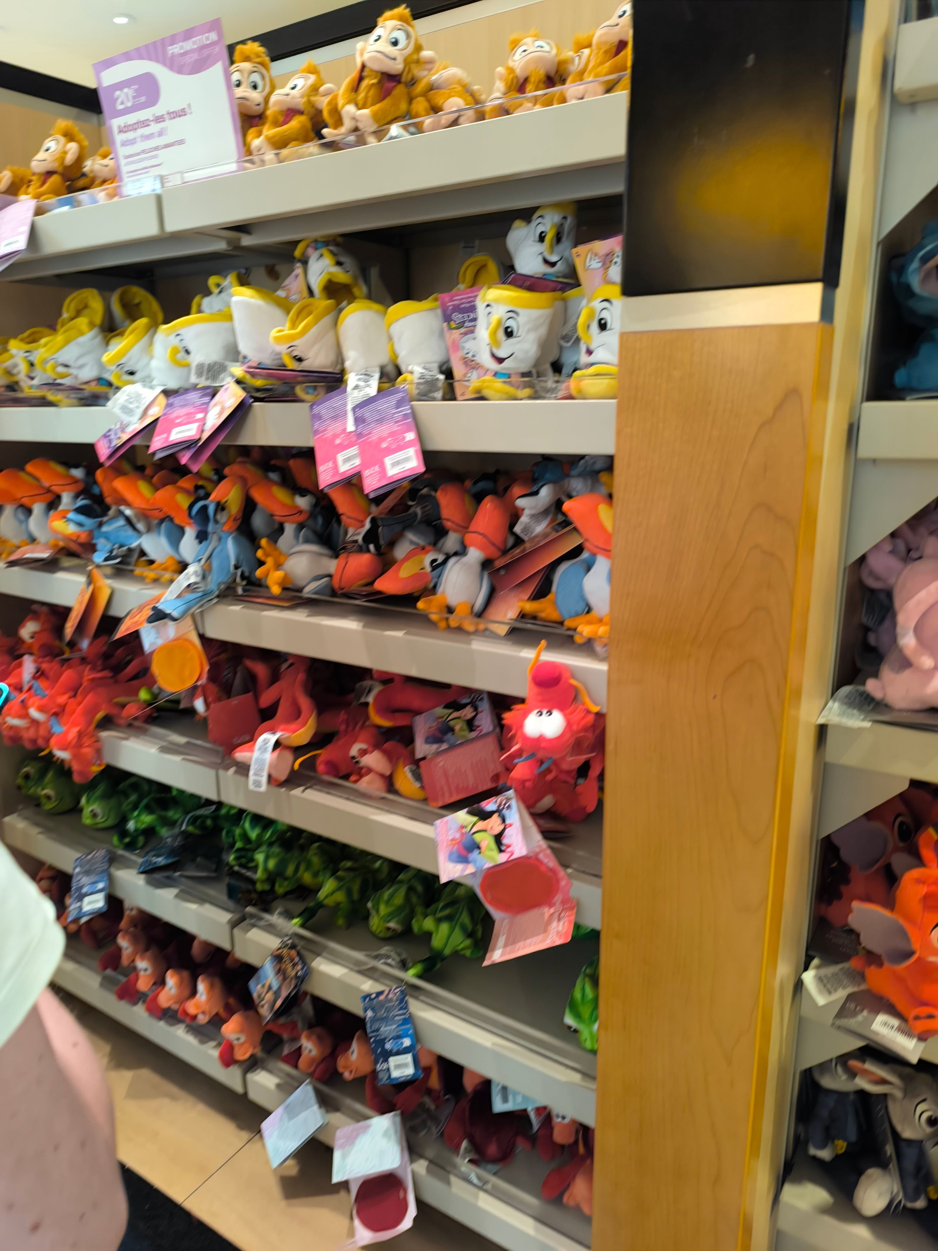 Peluche aimanté d'épaule