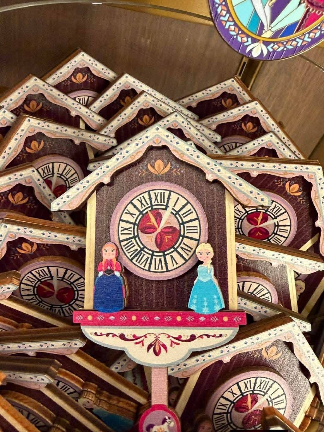 Magnet en bois Reine des Neiges